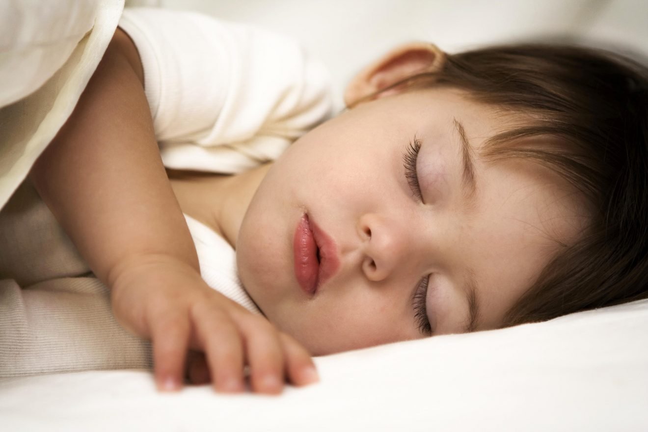 Why my son does not sleep? 8 causes that alter children’s sleep